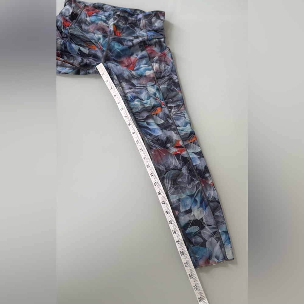 Lululemon High-Rise Printed Leggings – Size 6 - Picture 7 of 7